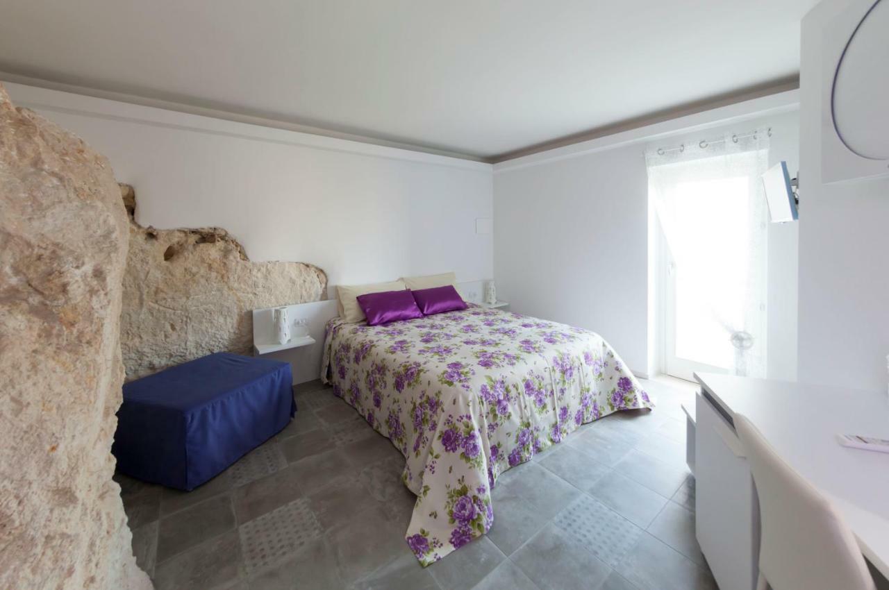 Terrazza Santa Barbara Hotel Matera Bagian luar foto